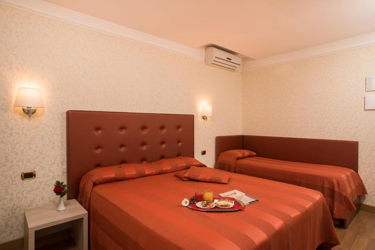 Triple Room,832373741:JPEG